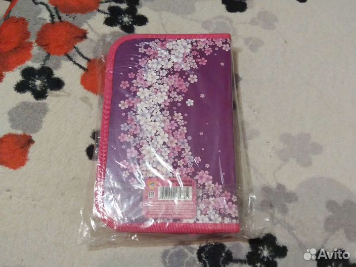 Пенал школьный новый