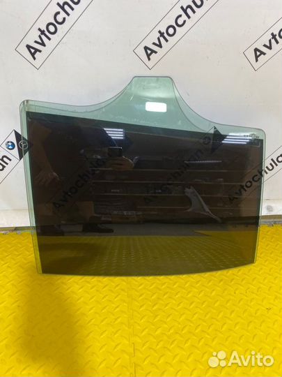 Стекло двери заднее правое Mercedes-Benz E-Class