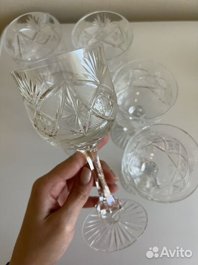 Хрустальные фужеры и бокалы