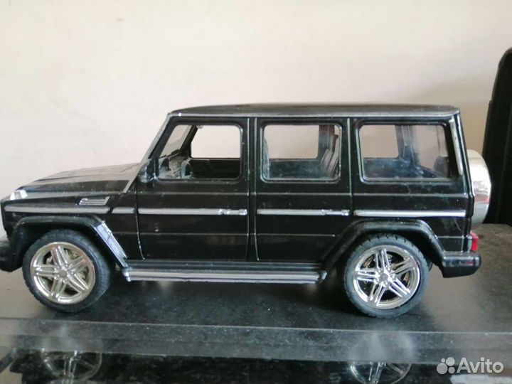 Модель автомобиля Mercedes AMG G65