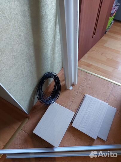 Провод электрический,плинтус