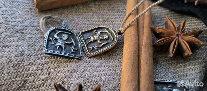 Нательная икона 15 век (с)