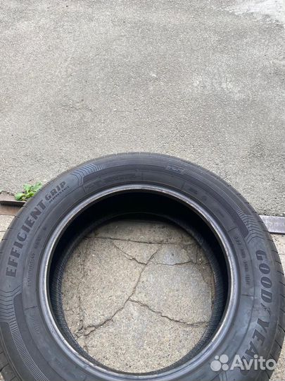Goodyear EfficientGrip Performance 215/65 R17 99V