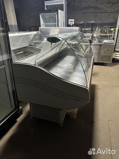 Холодильная витрина ариада