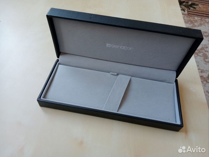 Футляр для ювелирных украшений