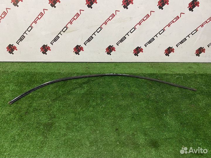 Уплотнитель заднего стекла Mitsubishi lancer 9