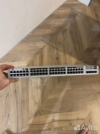 Коммутатор Cisco C9300L-48P-4X-E