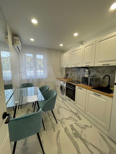 2-к. квартира, 65 м², 8/22 эт.