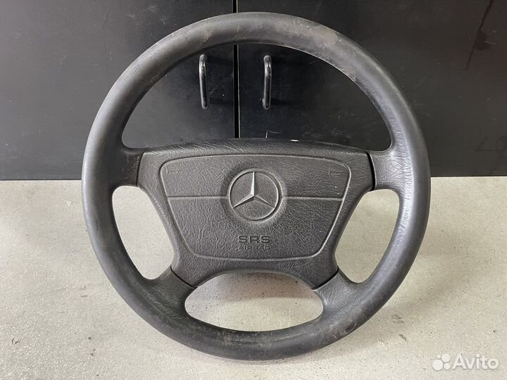Руль с айрбэк на Мерседес W124 2.0 1994г МКПП