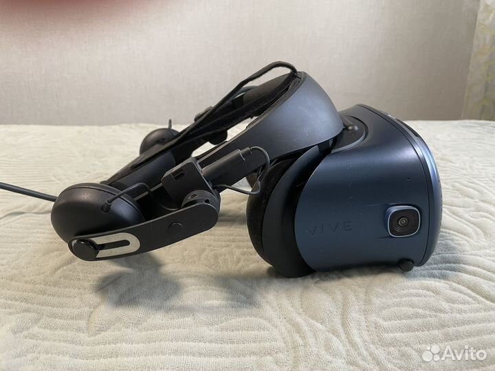 Шлем виртуальной реальности htc vive cosmos