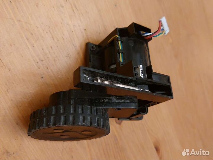 Колесо от робота-пылесоса Xrobot XR-510F (клинит)