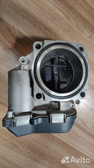 Корпус дроссельной заслонки BMW 1-сери 13547561067