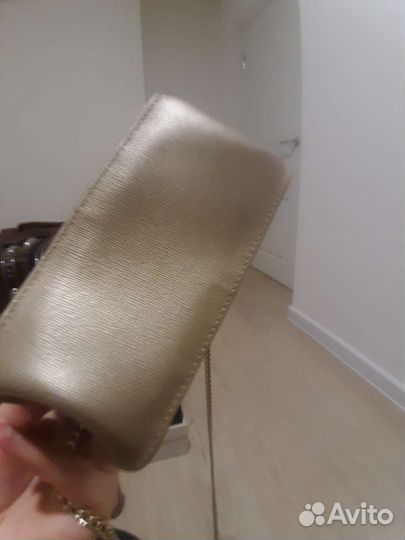 Золотая сумка furla