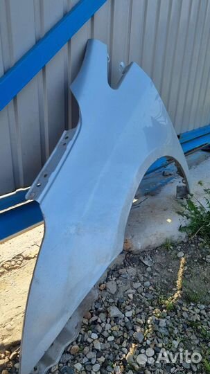 Крыло левое avensis 270