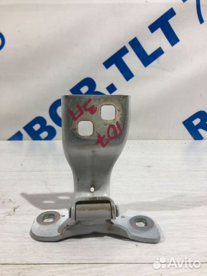 Петля крышки багажника правая opel astra J 1.6 ат