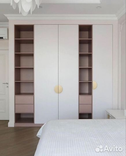 Шкаф в квартиру X 387