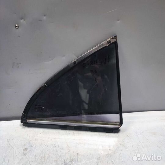 Форточка задней двери Toyota avensis 250