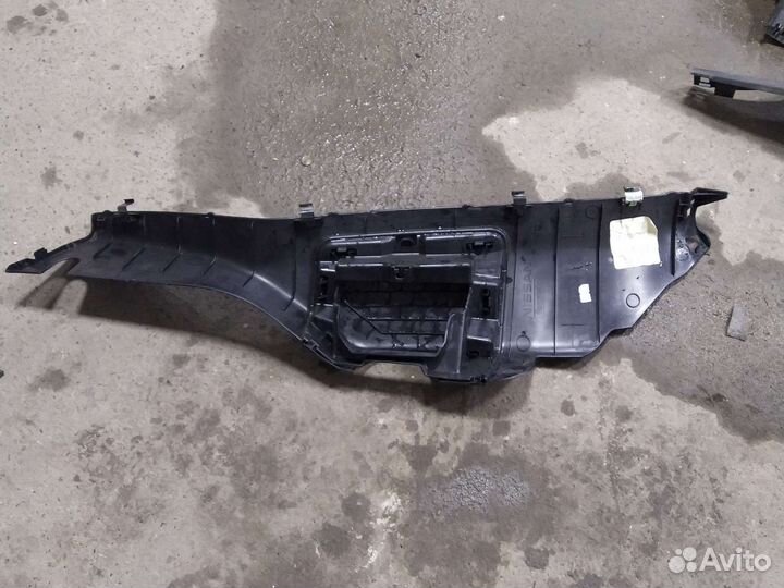 Обшивка багажника правая nissan qashqai j11