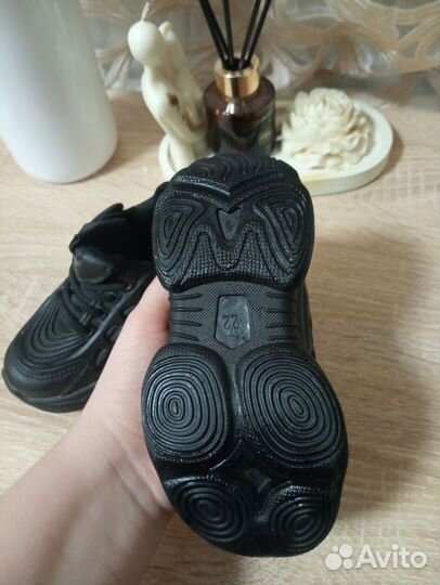 Кроссовки детские 22 размер