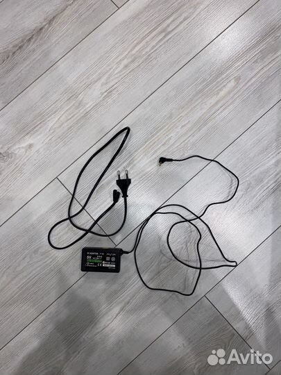 Зарядное устройство для PSP (PlayStation Portable)