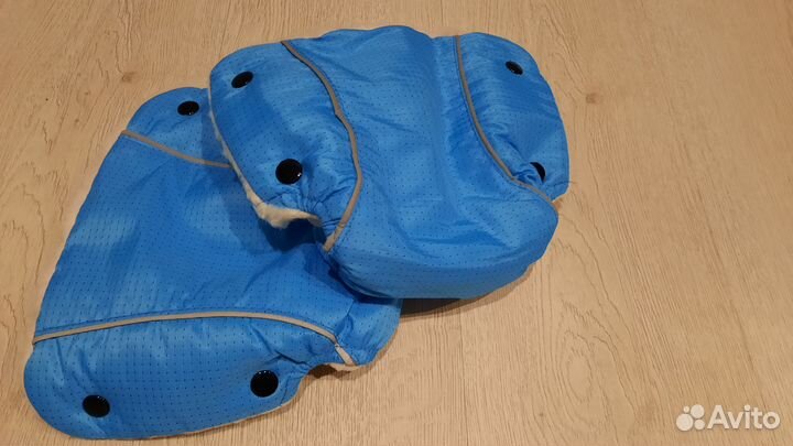 Муфта варежки на коляску с мехом