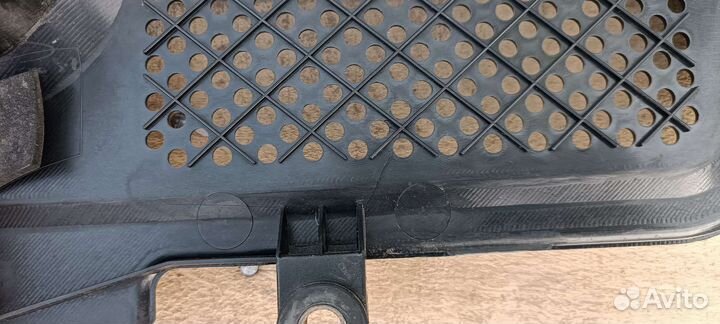 Декоративная накладка двигателя Элантра 3 XD 2.0