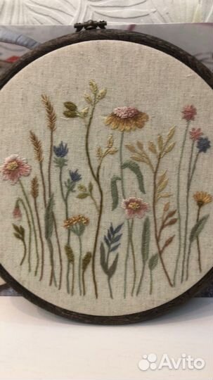 Панно вышивка гладью Ванильная поляна