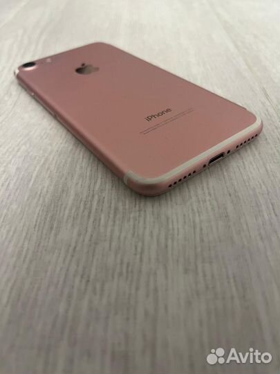 iPhone 7, 32 ГБ