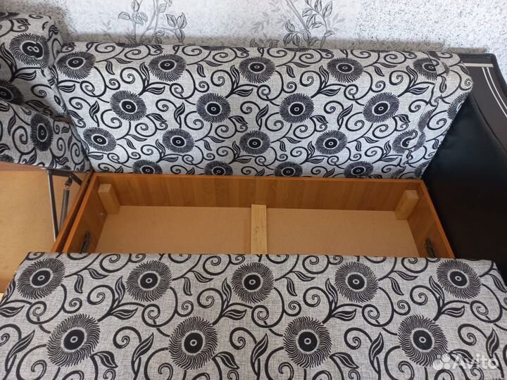 Угловой диван