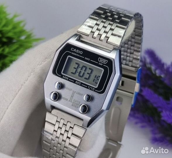 Наручные часы Casio A1100