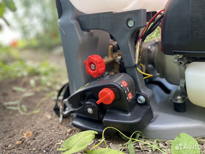 Опрыскиватель садовый бензиновый