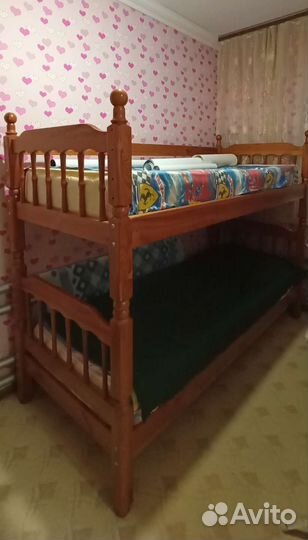 Двухъярусная кровать