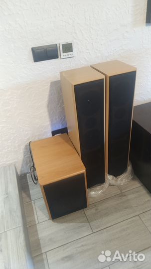 Акустика 2.1 напольные с сабвуфером