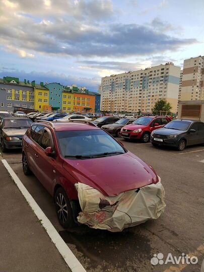 Kia Ceed 1.6 AT, 2008, битый, 212 500 км