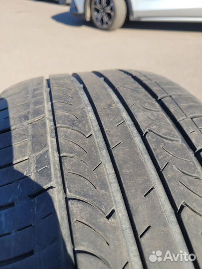 Roadstone Classe Premiere CP672 235/55 R17 99H