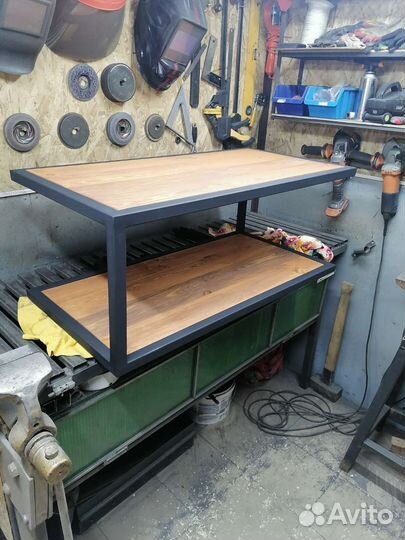 Журнальный столик в стиле лофт