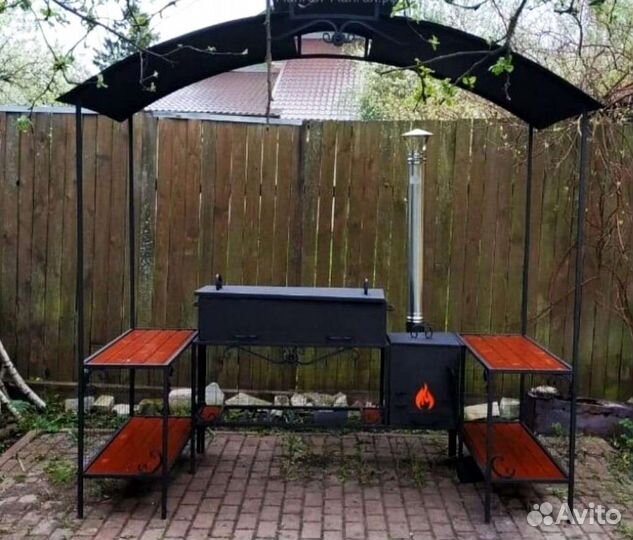 Мангал с крышей