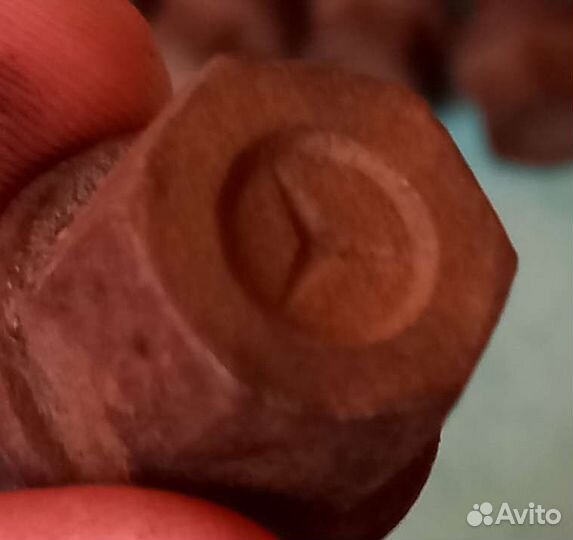 Болты колёсные