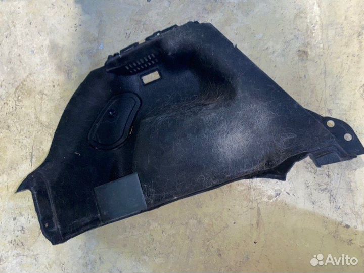 Обшивка багажника задняя левая Kia Ceed ED G4FC