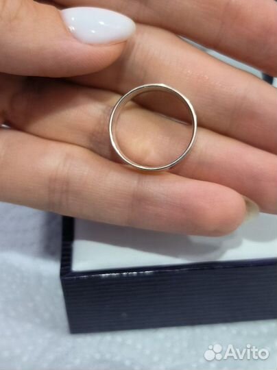 Серебряное кольцо 925 р. 17
