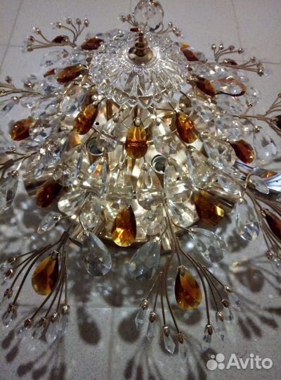 Люстры потолочные