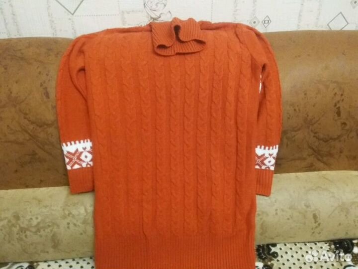 Свитер