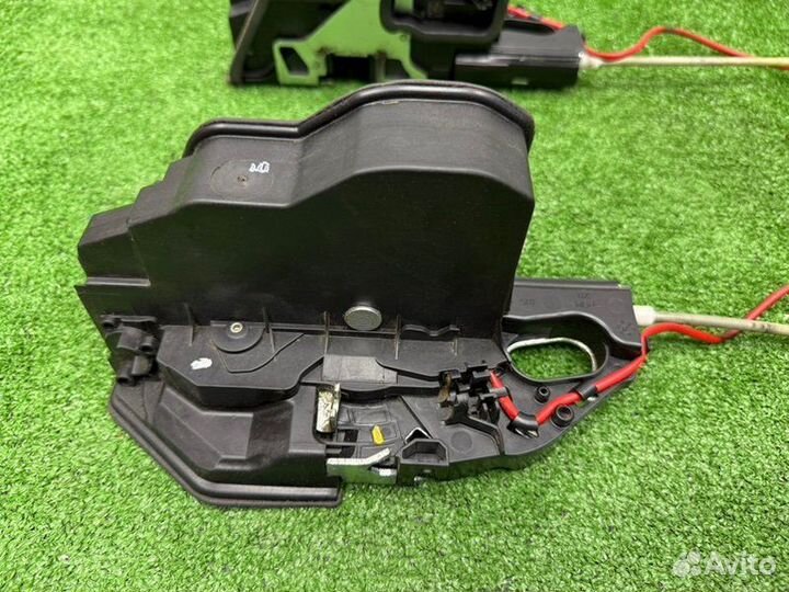 Комплект доводчиков дверей Bmw 6 F13 N63B44B 2014