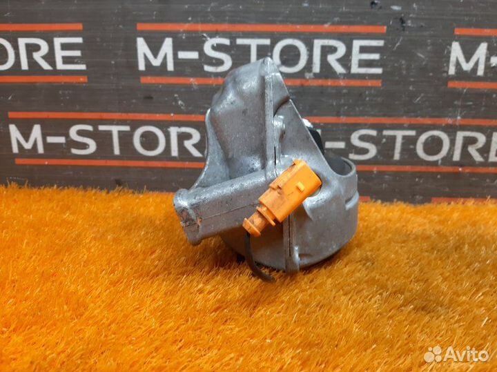 Подушка двигателя правая Audi A5 8T cdnc 2010