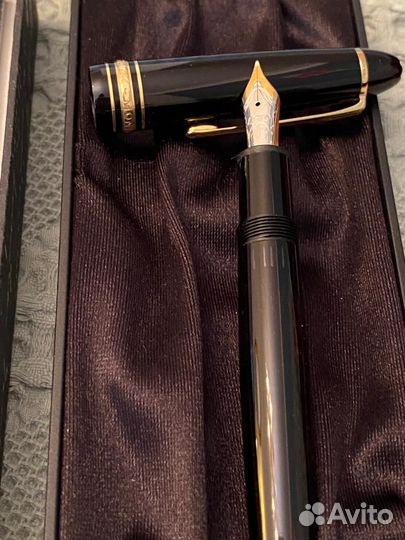 Montblanc перьевая ручка