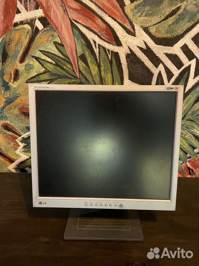 LCD-монитор LG Flatron L1910B