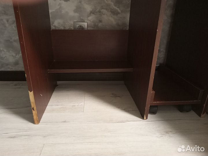 Компьютерный стол бу 77*62*131