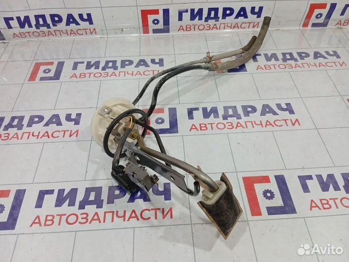 Датчик уровня топлива Toyota Land Cruiser (J100) 77024-60110