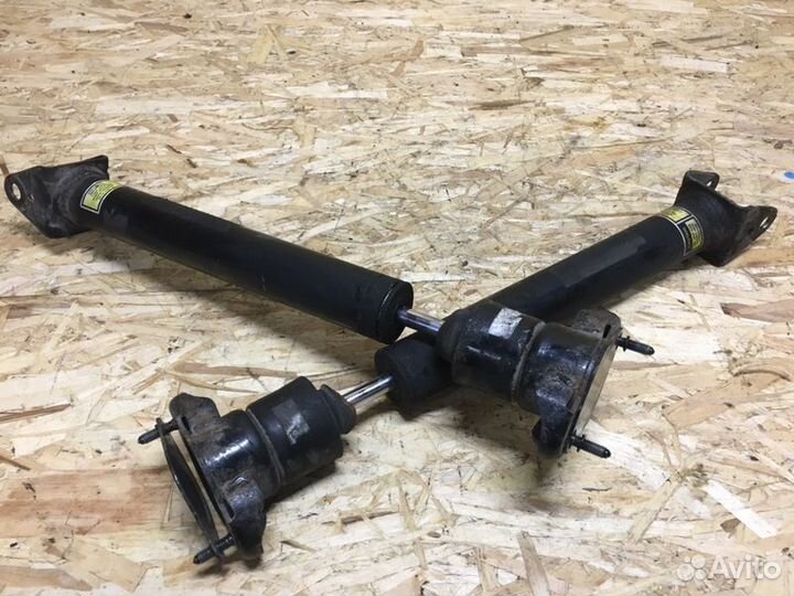 Амортизатор задний Mercedes-Benz W164