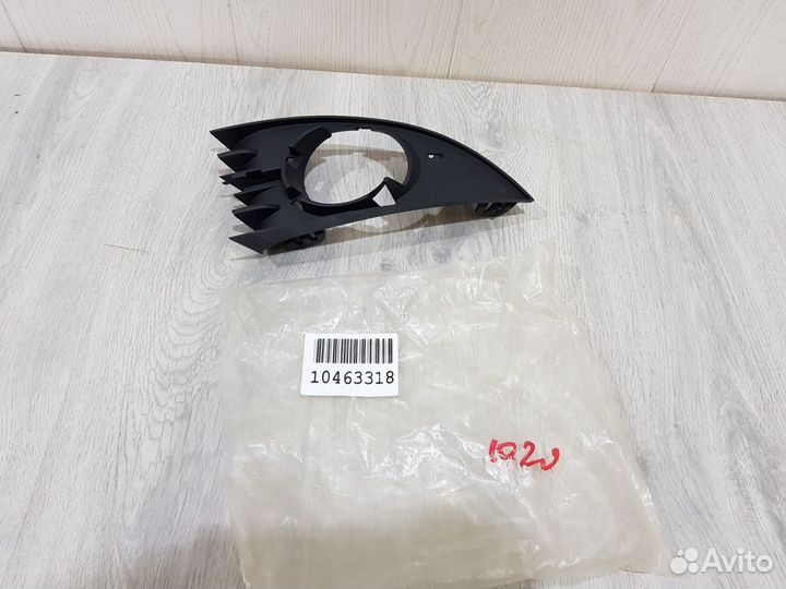 Решётка в бампер правая Renault Scenic 2 2003-2009